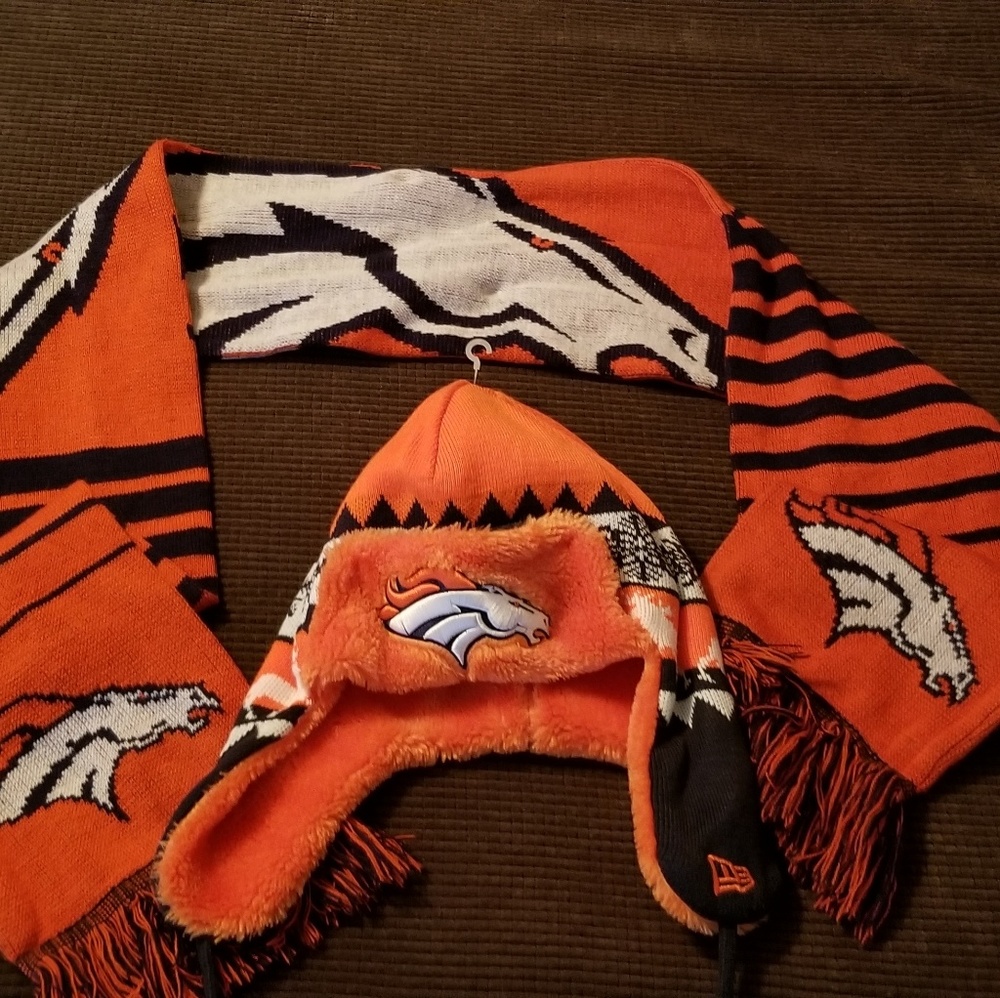 Denver Broncos Hat & Scarf